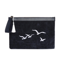 Load image into Gallery viewer, Seagull Velvet Clutch Black