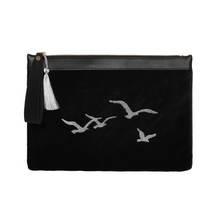 Load image into Gallery viewer, Seagull Velvet Clutch Black Silver